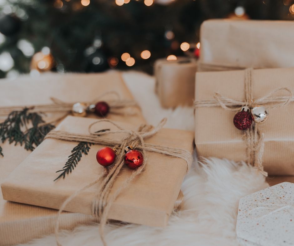 7 Sustainable Gift-Wrapping Ideas - Woman Ready