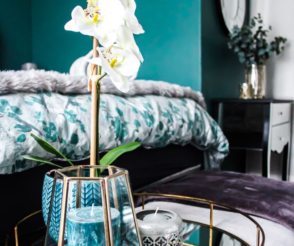 How To Make Your Bedroom A Sleep Sanctuary - 5 Quick Steps To Styling ...